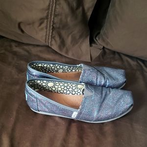 TOMS shoes metallic 8.5
